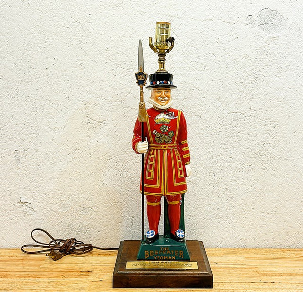 Fun vintage 1984 Steeplechase trophy lamp.