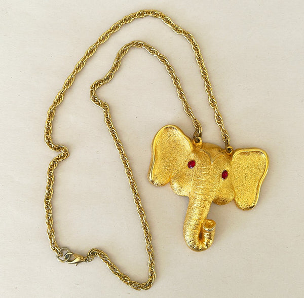 1970s vintage designer style elephant pendant necklace.