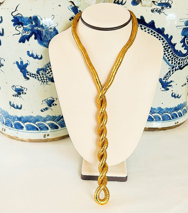 Fantastic 1970s flexible gold snake style necklace