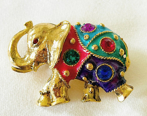 Fabulous vintage elephant designer style brooch.