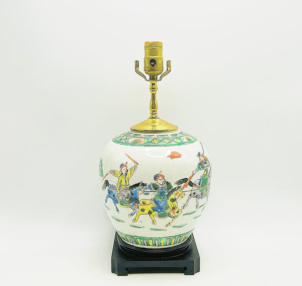 Classic vintage chinoiserie style porcelain glazed table lamp.