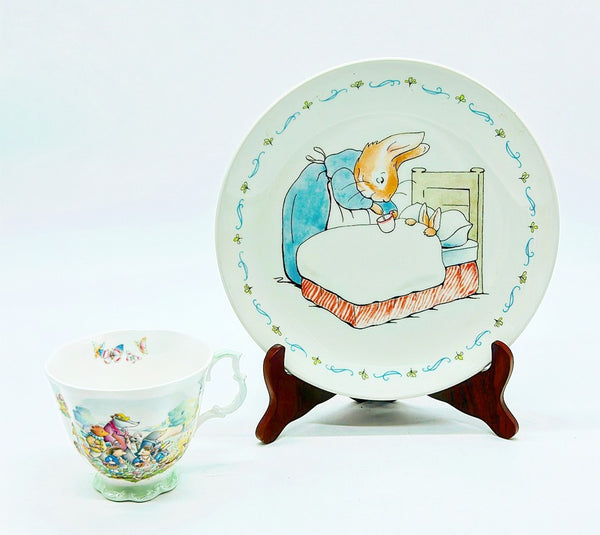 Vintage set of two pieces of Beatrix Potter.