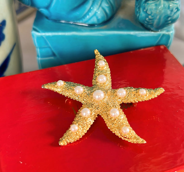 Adorable, vintage, starfish brooch with pearl accents,