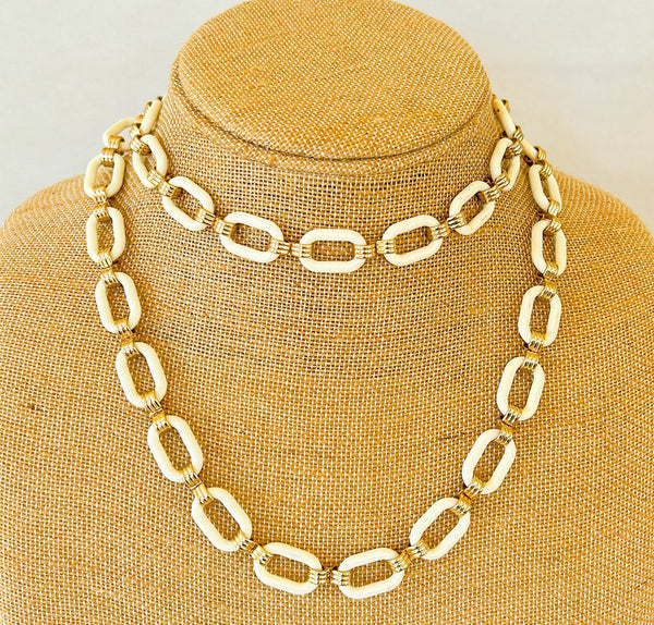 Classic signed Talbots metal oval link necklace.