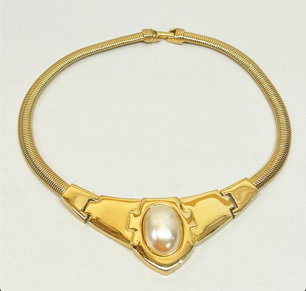 1970’s classic Napier faux pearl collar style omega chain necklace.