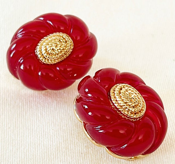 Fabulous 1979s vintage stamped made in Italy clip on earrings