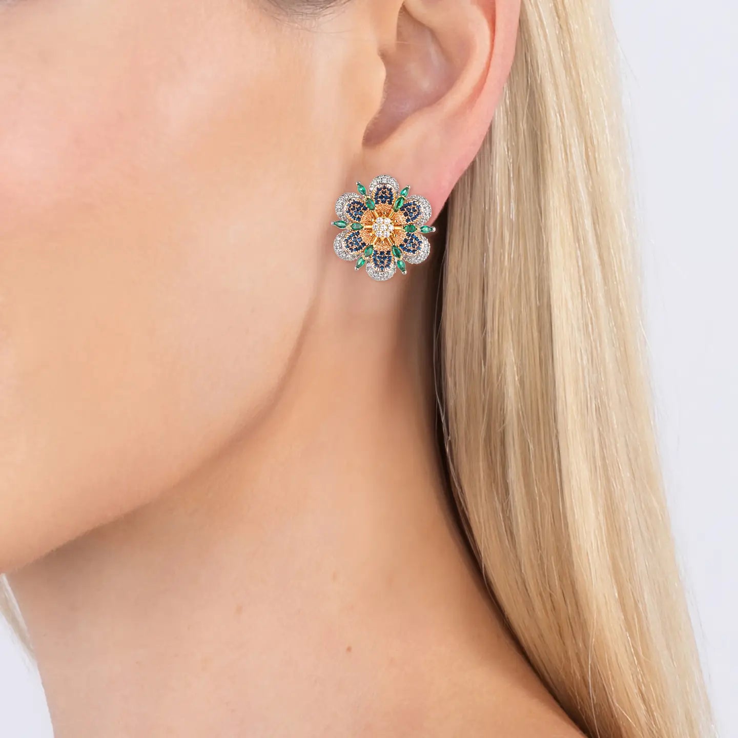 Green Cubic Zirconia Crystal Drop Earrings! In a stunning green color, these earr