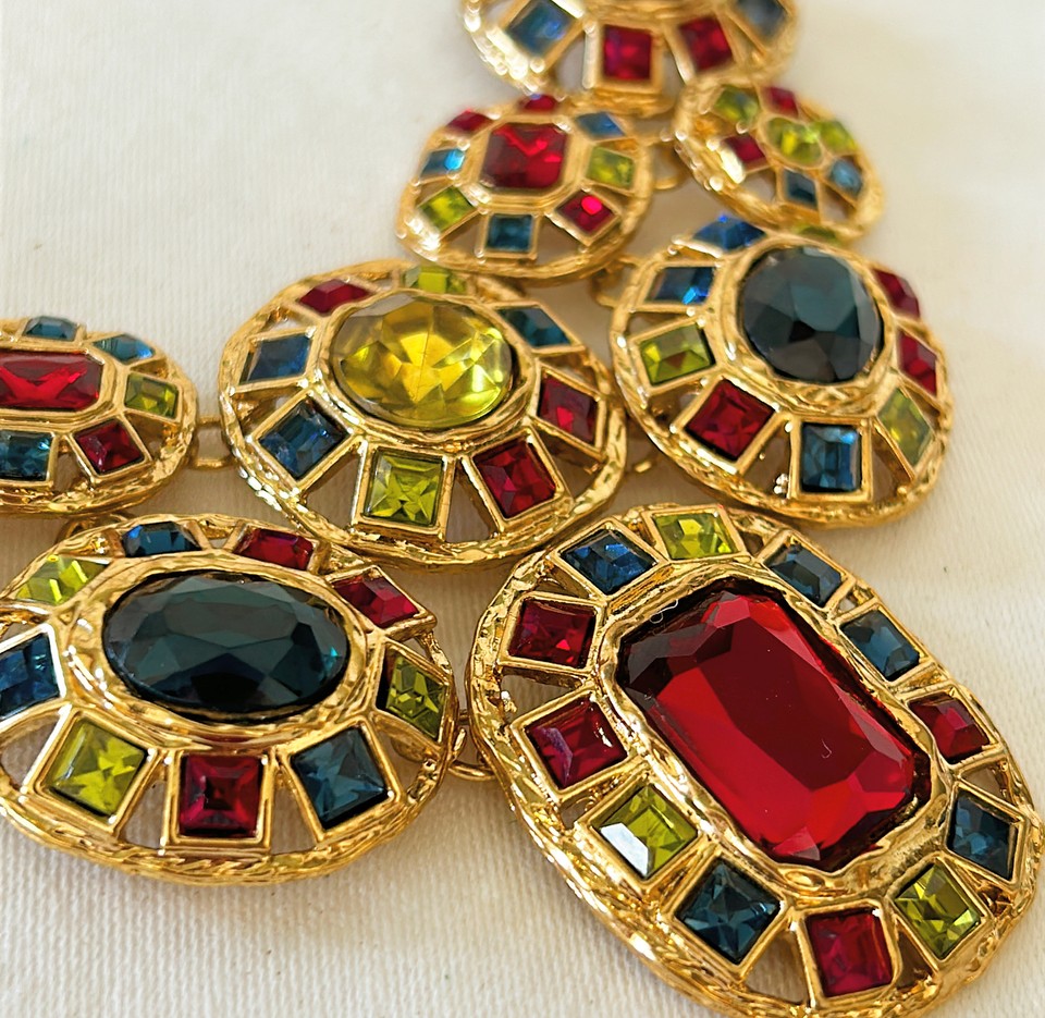 Amazing statement vintage necklace signed by Richard Graziano.