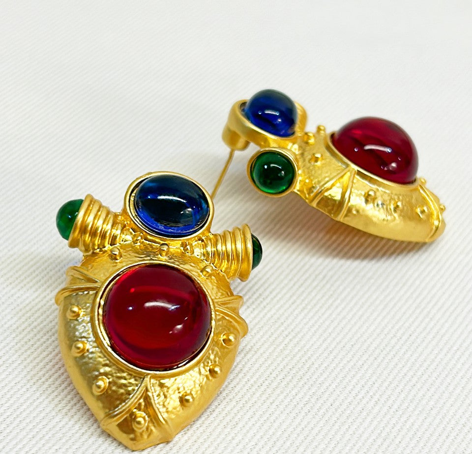 Fabulous statement style pierced earring