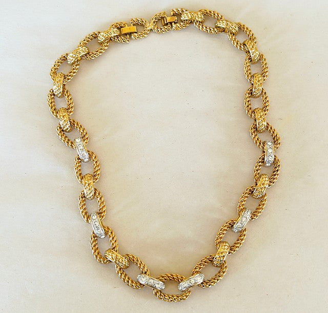 Signed KJL ( Kenneth Jay Lane ) thick rope style vintage chain link necklace.
