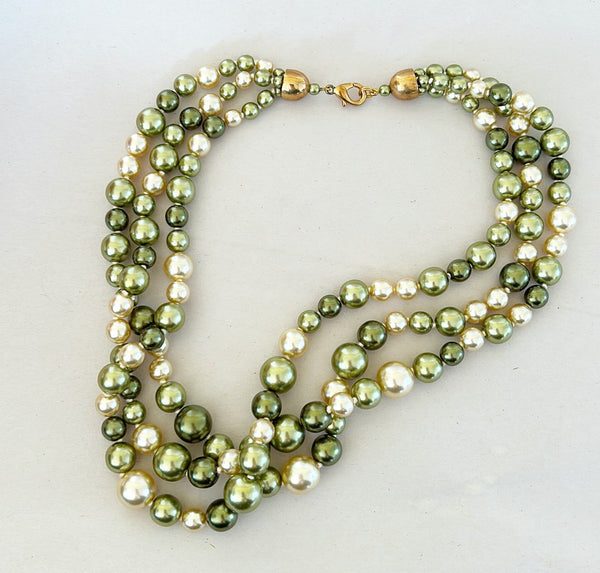 1950s vintage faux pearl cluster necklace.
