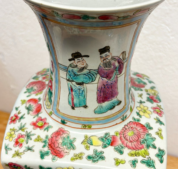 Amazing 80s extra large chinoiserie vintage vase.