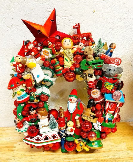 Mini - Christmas Wreath - Vintage Wood Ornaments