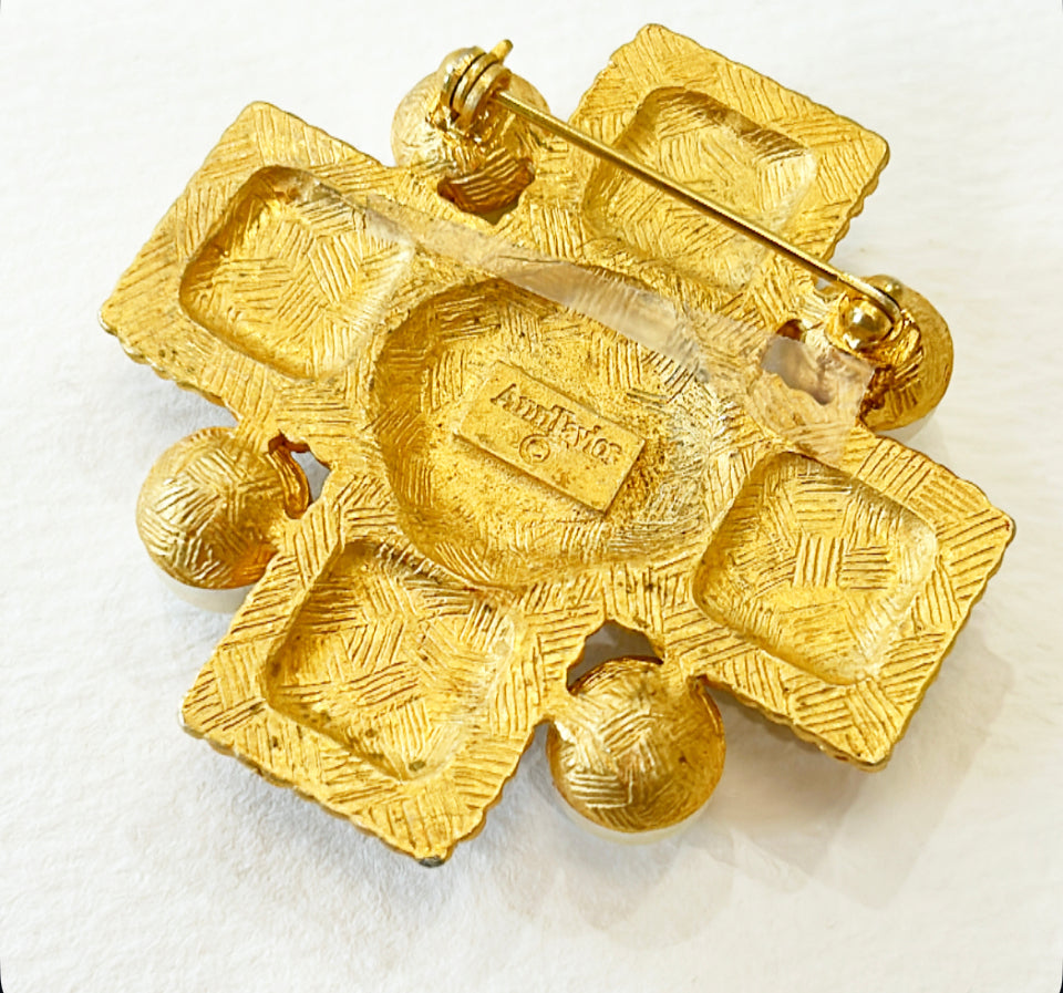 Vintage signed Ann Taylor brooch