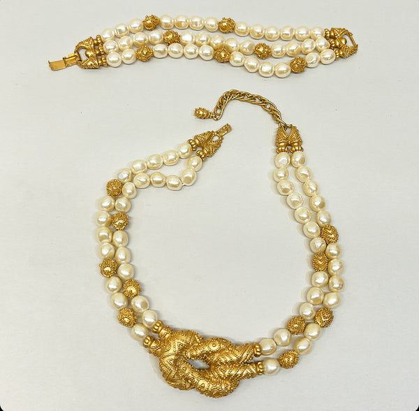 1988 signed FM Franklin Mint faux pearl necklace with matching bracelet set
