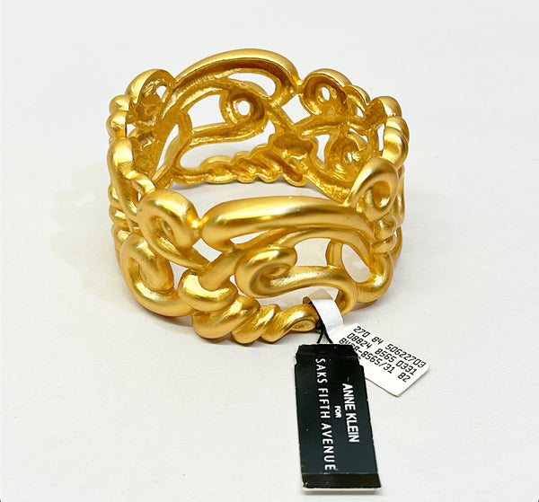 Fabulous vintage signed Anne Klein gold chunky statement bracelet.
