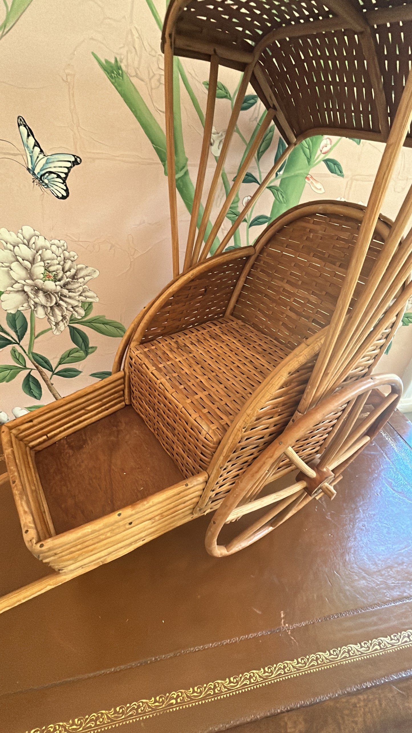 Super rare 80s natural rattan with bamboo trim and wheels decorative rickshaw
