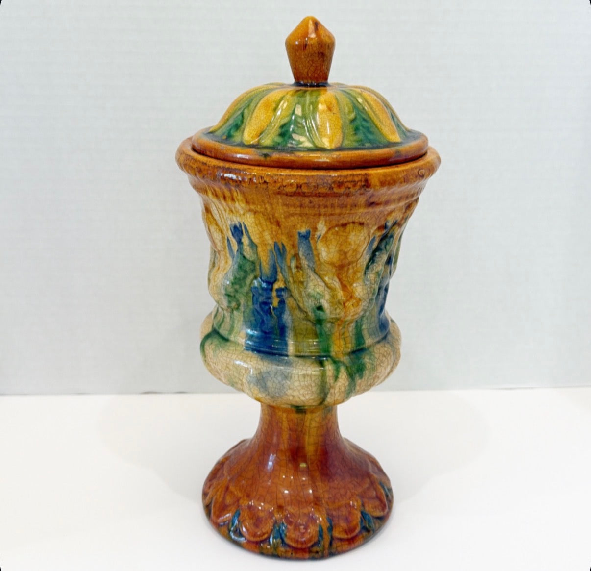 Glazesd Urn with Lid