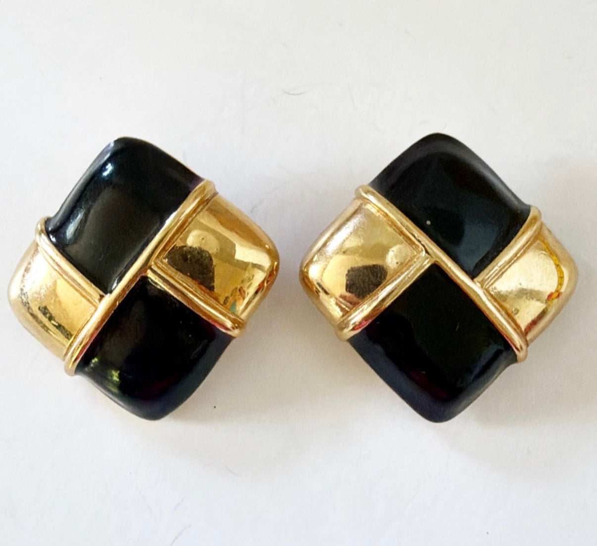 Vintage 80s signed Givenchy clip on earrings.
