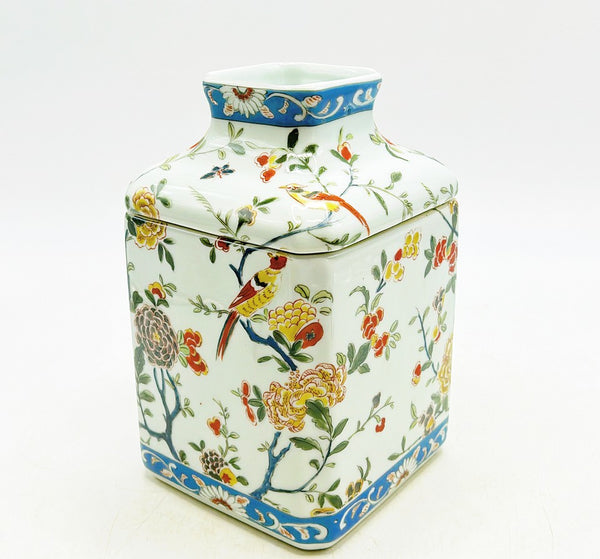Brand new chinoiserie style pattern square decorative tissue box cover with lid.