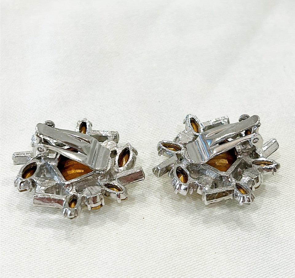 Fabulous 80s signed Kenneth Lane clip on designer fashion earrings.