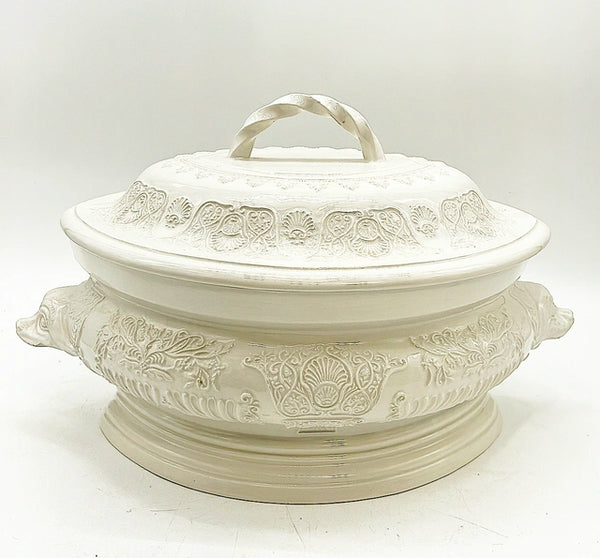 Fabulous rare signed made in Italy ‘72 for Mottahedeh large oval tureen with lid.