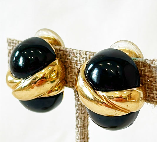 Vintage 1970s stamped made in Italy high quality clip on designer style earrings.
