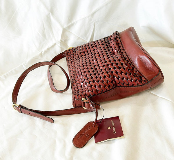 Vintage larger Etienne Aigner leather purse.