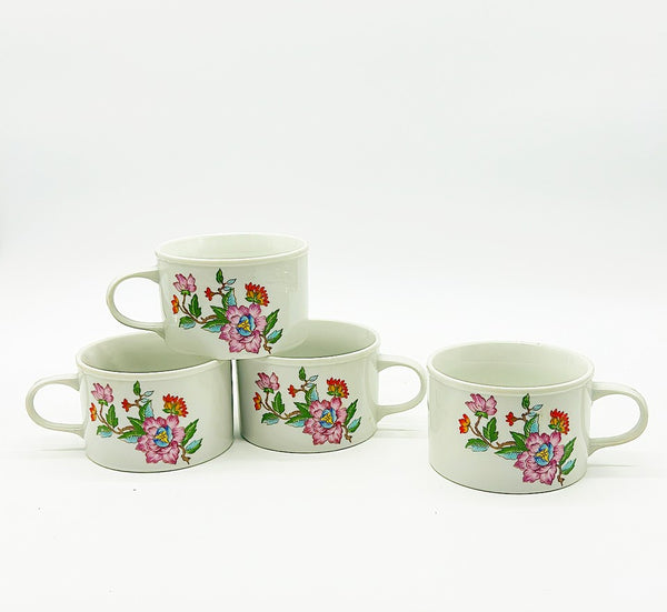 Set of 4 matching vintage large scale mugs