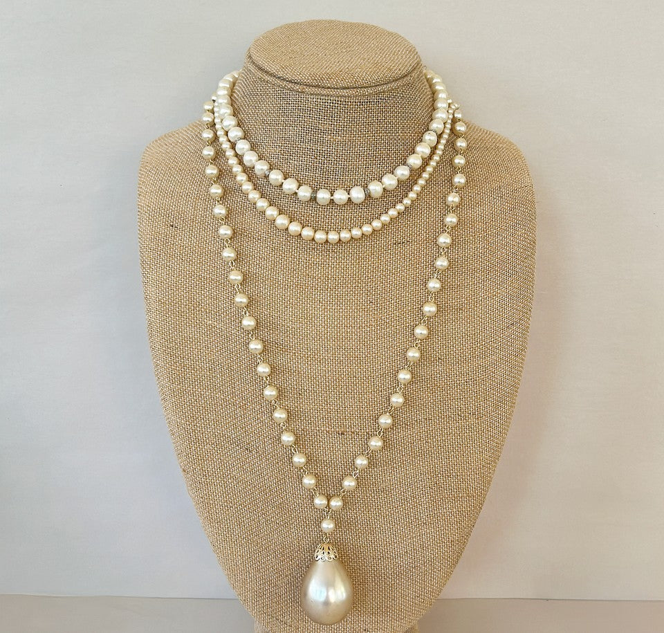 Vintage set of 3 faux pearl necklaces.