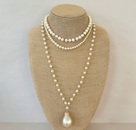 Vintage set of 3 faux pearl necklaces.