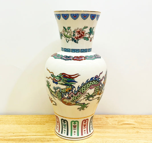 Vintage chinoiserie dragon decorative signed vase.