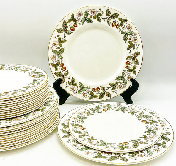 Vintage collection 24 piece Wedgwood Strawberry Hill pattern fine china