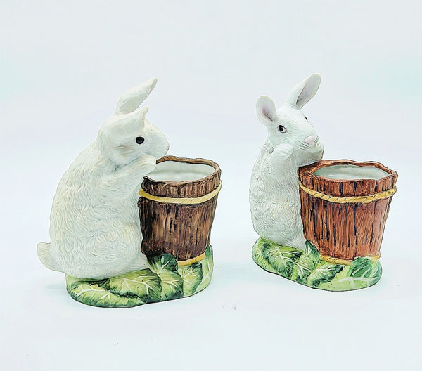 Pair of vintage adorable bunny vases