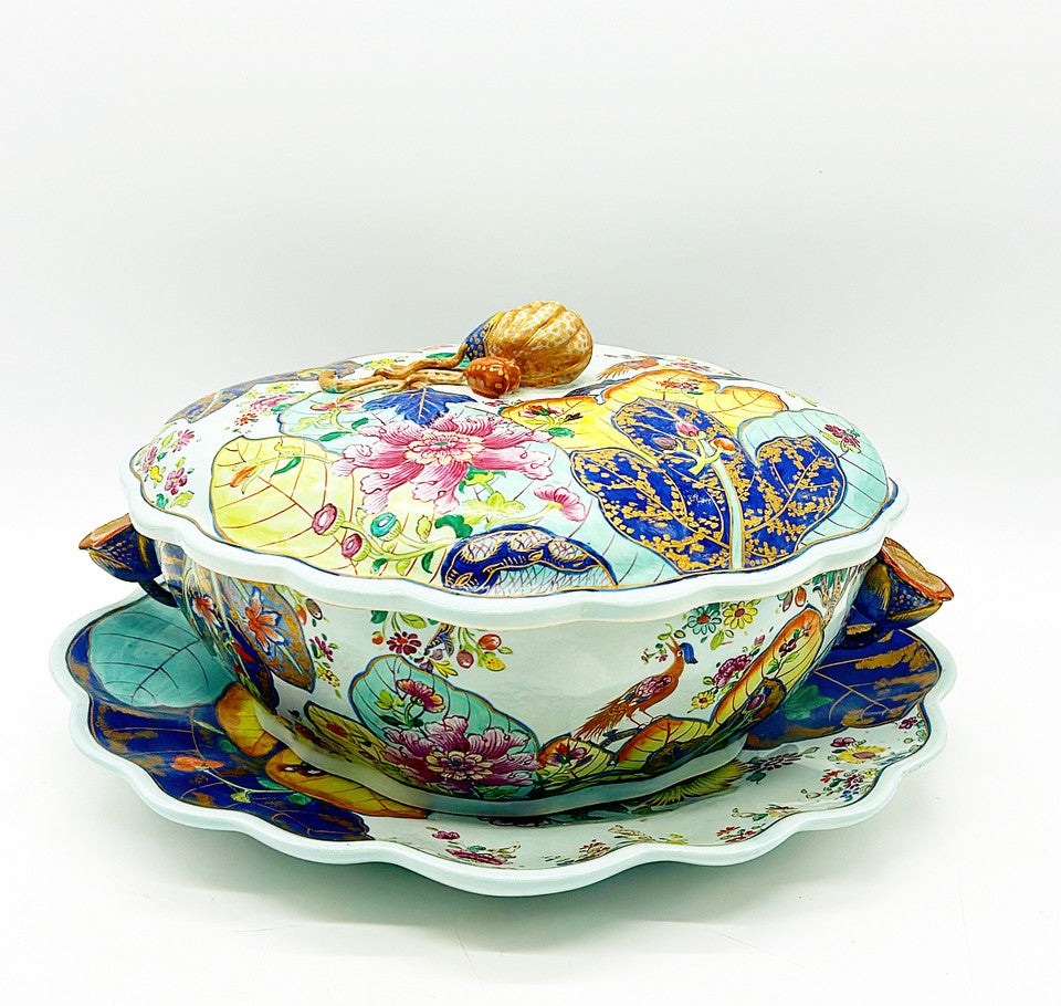 Rare signed Mottahedeah tobacco leaf pattern 3 piece oval shaped tureen.