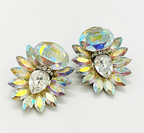 Glamorous style 80s vintage clip on earrings.