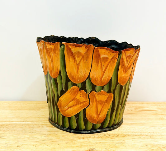 Vintage 90s metal painted tulip planter