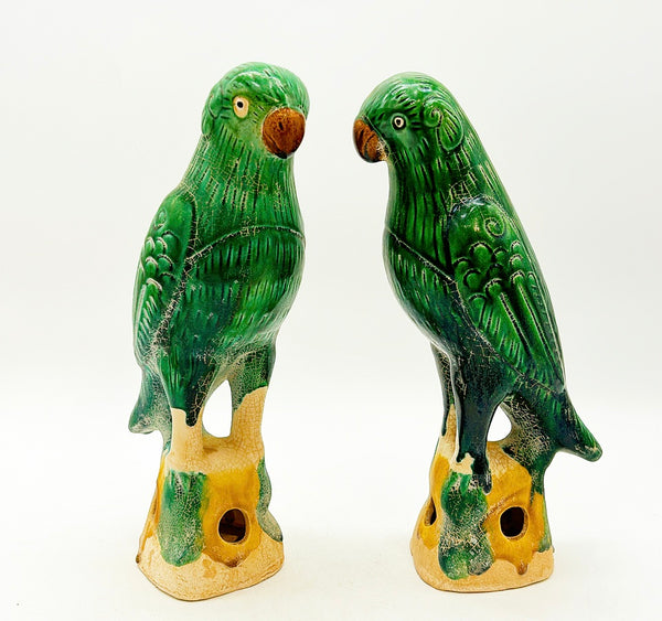 Pair of deep green decorative Asian style birds.