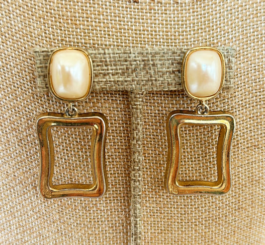 Rare vintage 80s signed Givenchy clip on statement earrings.