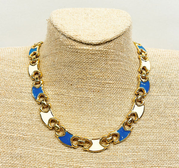 1980’s signed Monet designer collar style necklace.