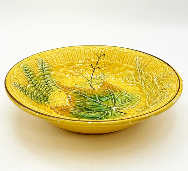 Antique majolica ware fern / leaf bowl.