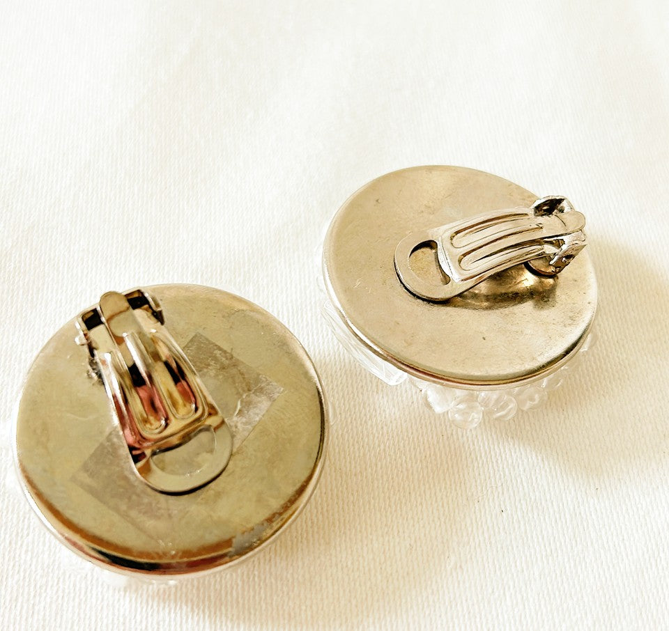 Vintage 70s large round statement clip in earrings-