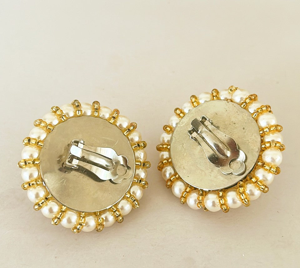 ssic extra large round faux pearl statement couture style clip