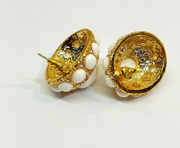 Pierced style oval earrings