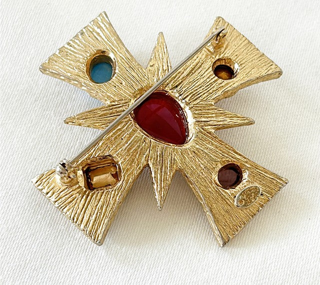 Stunning 1970s vintage Maltese Cross brooch with Gripoix stones & rhinestone accents.
