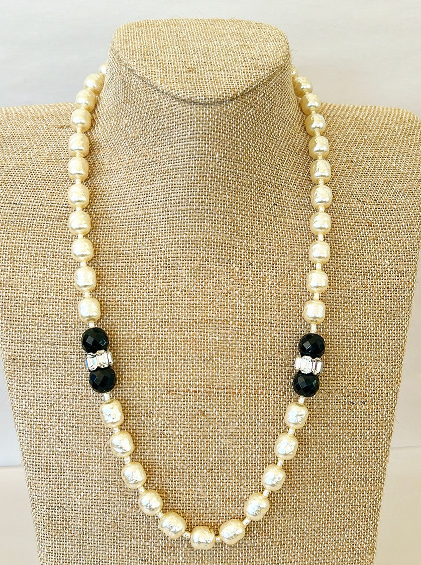 Vintage signed Miriam Haskell heavy fresh water style faux pearl necklac