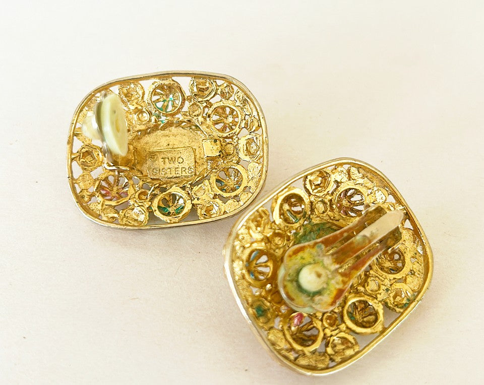 Vintage signed Two Sisters large clip on rectangular shaped washed gray petal center earrings