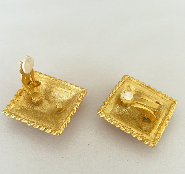 Couture style designer vintage clip on earrings from the late 80s.