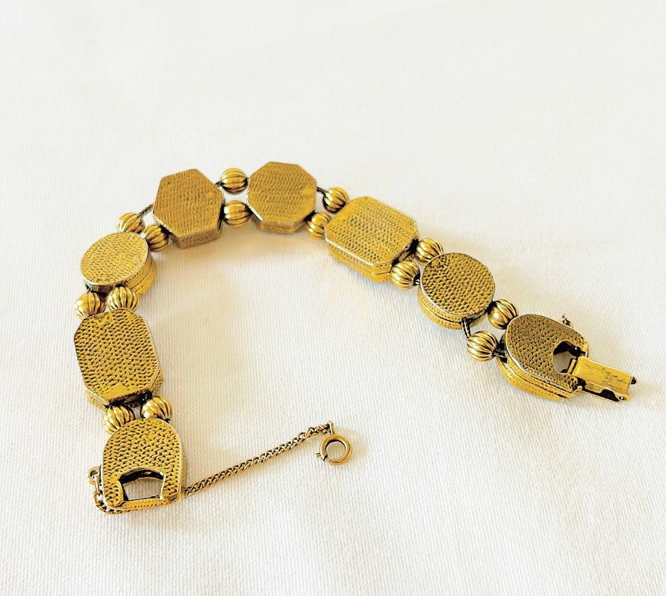 Amazing vintage charm style link bracelet