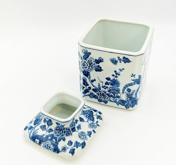 Classic 2 piece square tissue box cover box.